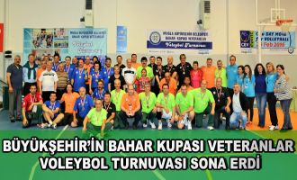 Büyükşehir’in Bahar Kupası Veteranlar Voleybol Turnuvası Sona Erdi